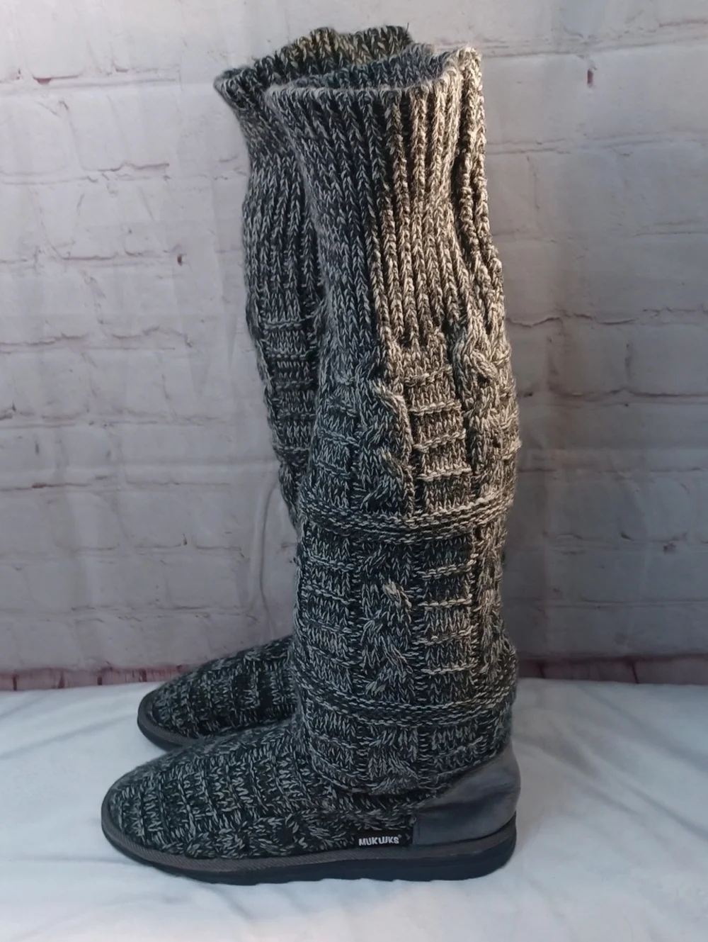 Muke Luks Woman's Gray & Black Warm Gray‎ Sock Boots sz 10